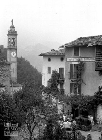 S. Pietro d'Orzio, campanile e trattoria [1]