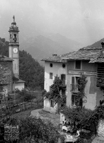 S. Pietro d'Orzio, campanile e trattoria [2]