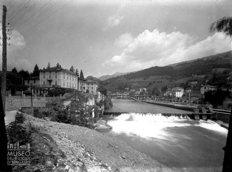 Fiume Brembo e centro abitato