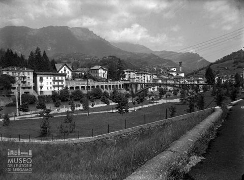 Parco lungo il fiume
