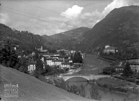 Panorama con fiume