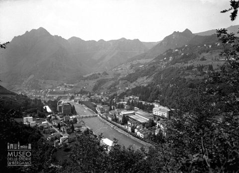 Centro abitato e monti