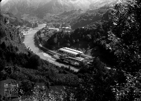 Panorama con stabilimento