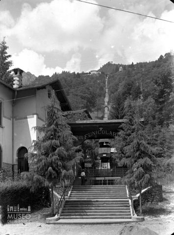 Funicolare, stazione inferiore