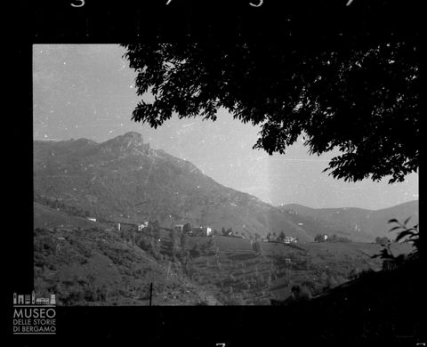 Abitazioni e monte