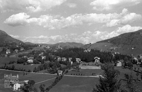 Veduta del paese di Selvino