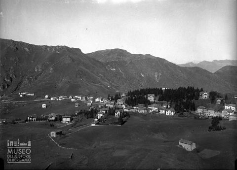 Panorama con monti