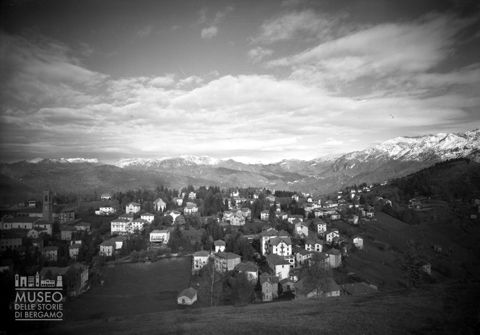 Panorama con monti