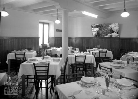 Interno di un ristorante [5]