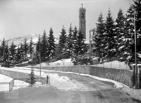 Via monte rosa innevata