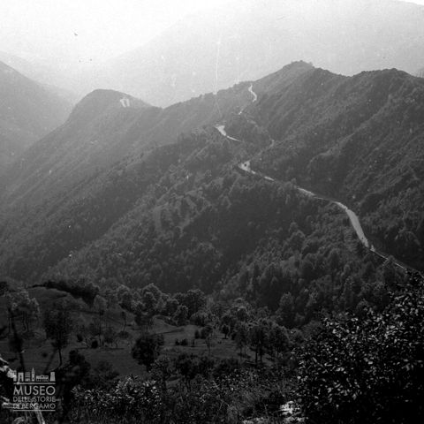 Monti e strada