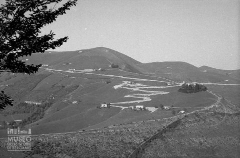 Strada sui Colli di San Fermo
