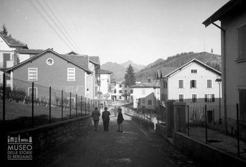 Strada di paese