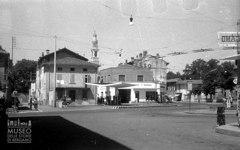 Distributore e bivio