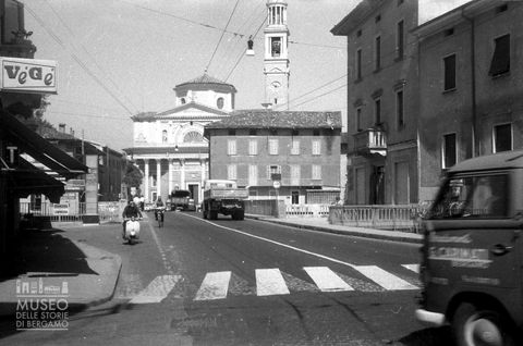 Via e chiesa