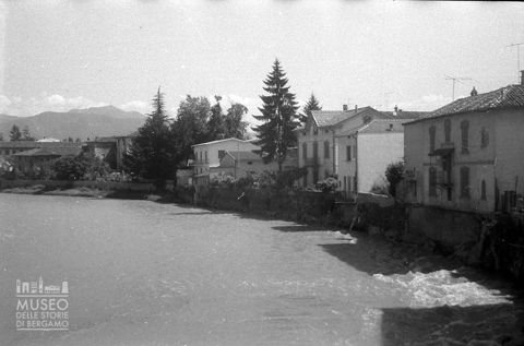 Fiume Serio e case