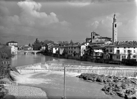 Veduta con fiume