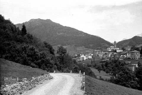 Strada e centro abitato