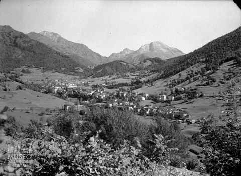 Centro abitato e prati