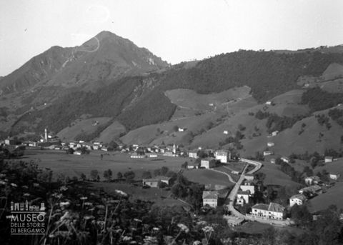 Panorama con monti