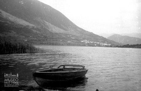 Barca e lago