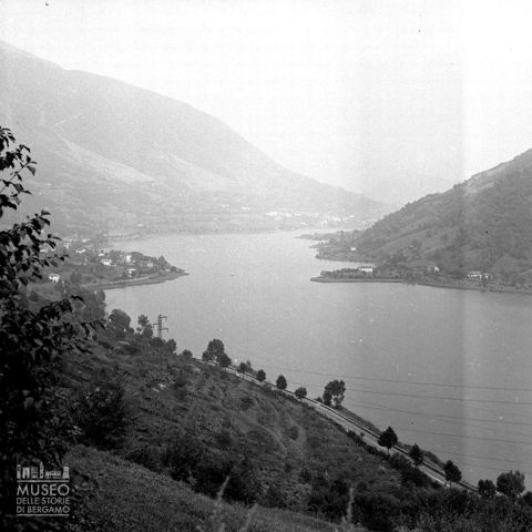 Veduta del lago di Endine