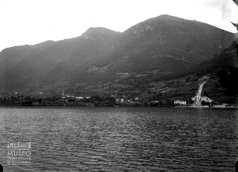 Veduta di Monasterolo del Castello
