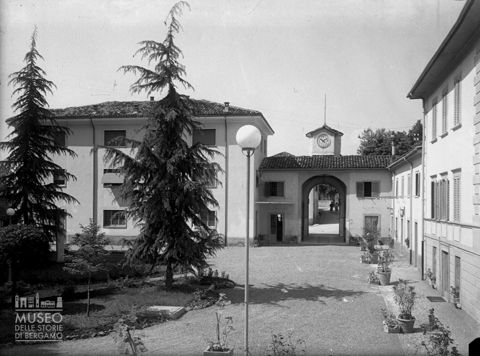 Terme di Trescore, ingresso