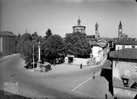 Veduta di una piazza