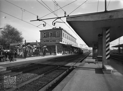 Stazione ferroviaria