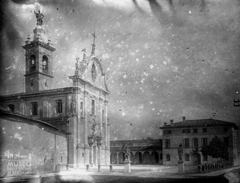 Chiesa parrocchiale e sagrato