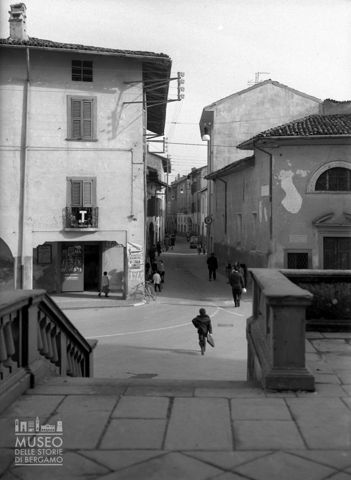 Piazza Libertà dal sagrato