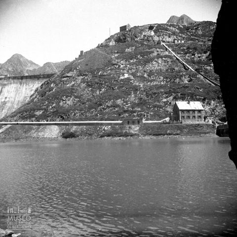 Bacino inferiore del lago Barbellino