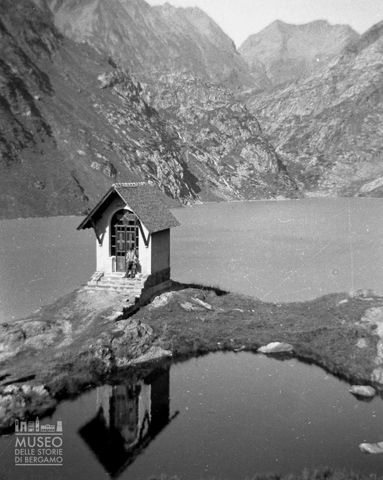 Cappella Albini e lago