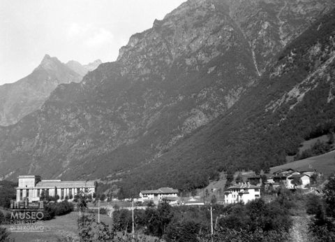 Centrale idroelettrica e frazione di Dossi