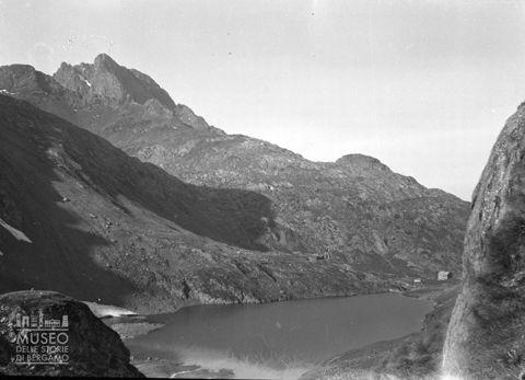 Veduta del lago Naturale del Barbellino