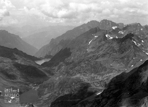 Panorama con i due bacini del Barbellino