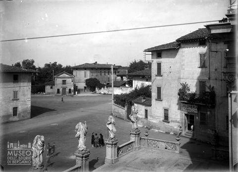 Piazza e sagrato