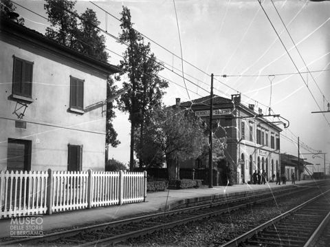 Stazione ferroviaria
