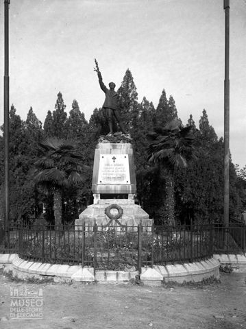 Villa d'Adda, Monumento ai caduti