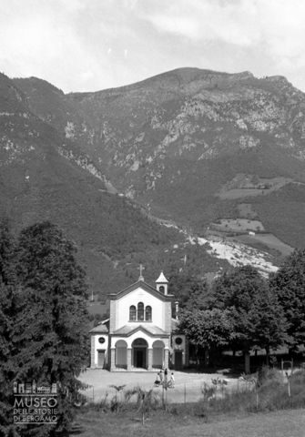 Villa d'Ogna, chiesa
