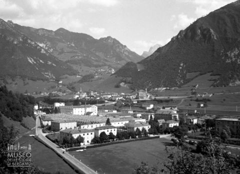Villa d'Ogna, Manifattura Festi Rasini